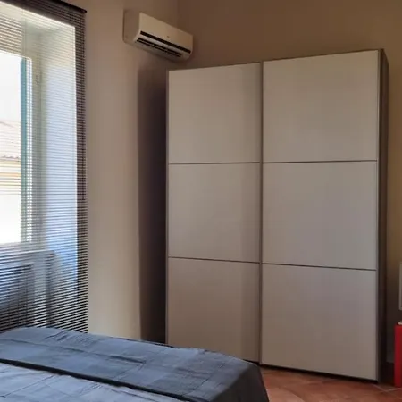 Piccola Cadolini 아파트